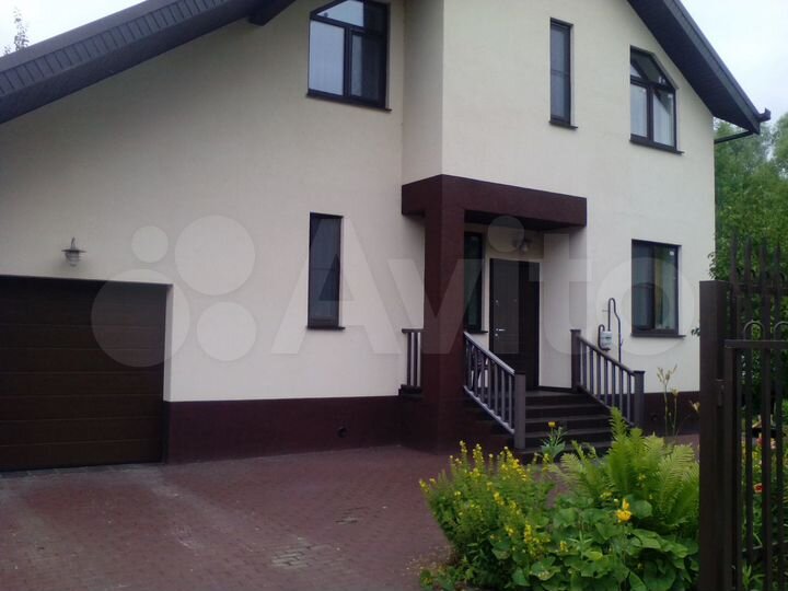 Коттедж 165 м² на участке 11 сот.