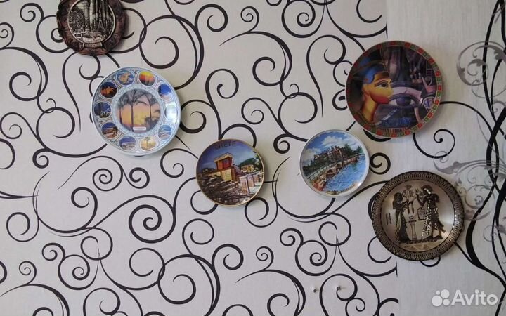 Сувенирные тарелки разных стран