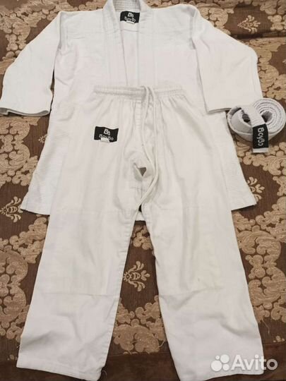 Кимоно для дзюдо, тхэквондо, шлем, перчатки