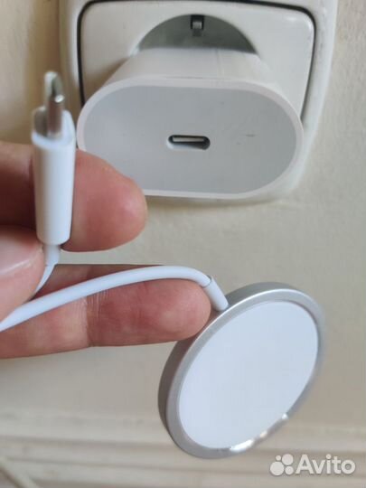 Беспроводное магнитное зарядное iPhone 11 12 13 14