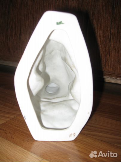 Статуэтка бисквит