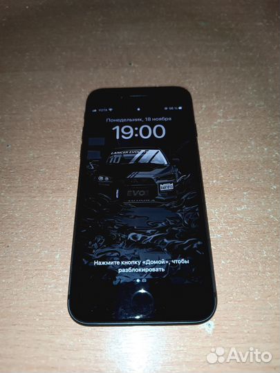 iPhone 8, 64 ГБ