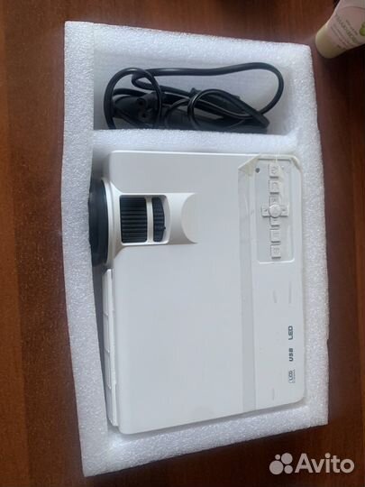 Проектор LED projector