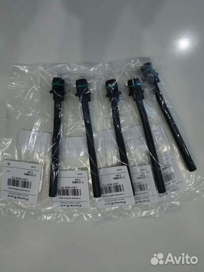 Трубопровод вент. картера Land Rover 3.0 LR013608