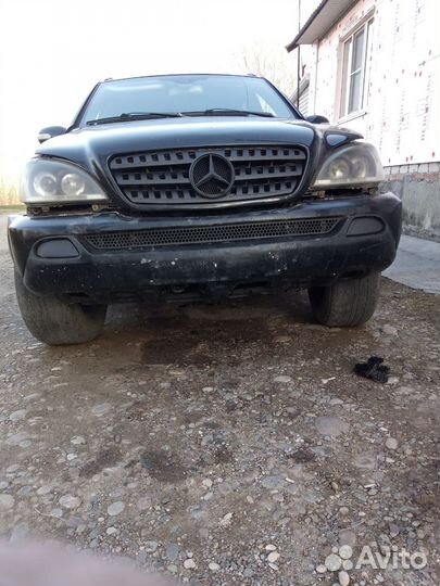 Бампер передний на mercedes мл 163