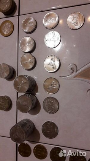 Юбилейные монеты