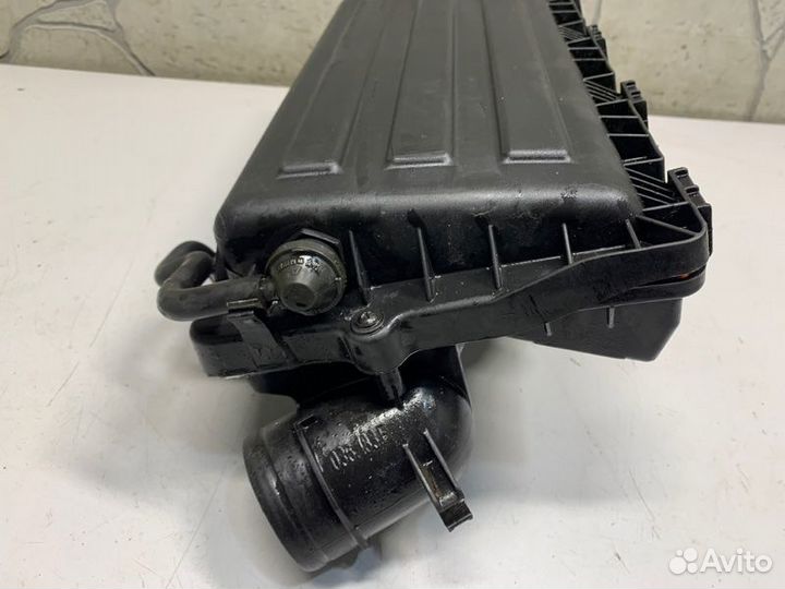 Корпус воздушного фильтра Volkswagen Polo V рестайлинг 1.6 2016 (б/у)