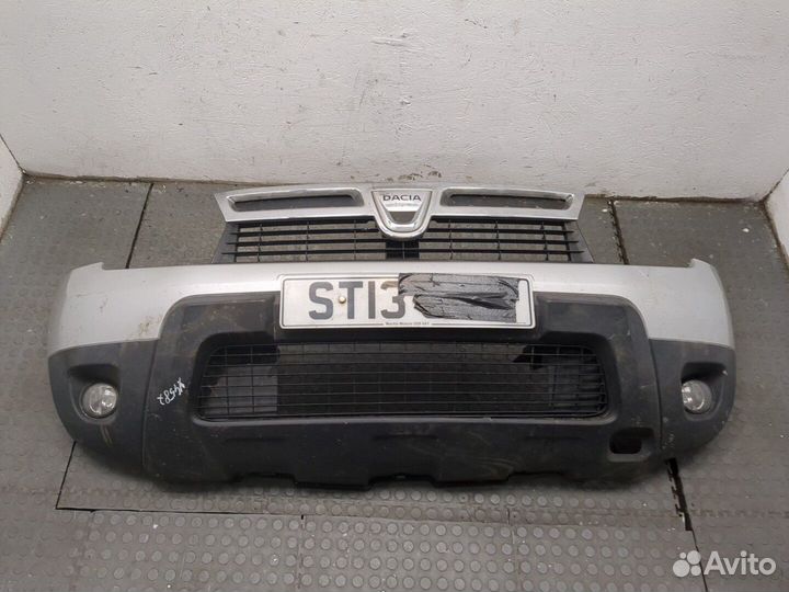 Решетка радиатора Dacia Duster, 2013