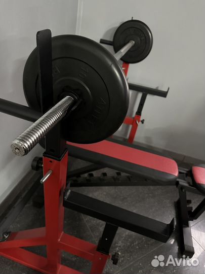 Скамья для жима со стойками и штангой