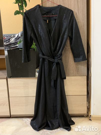 Платье вечернее