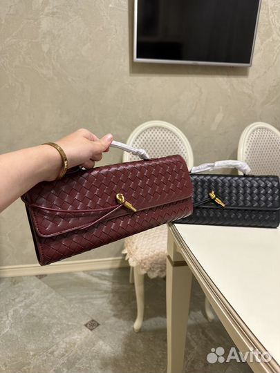 Сумка Bottega Veneta Andiamo Clutch (1 цвет)