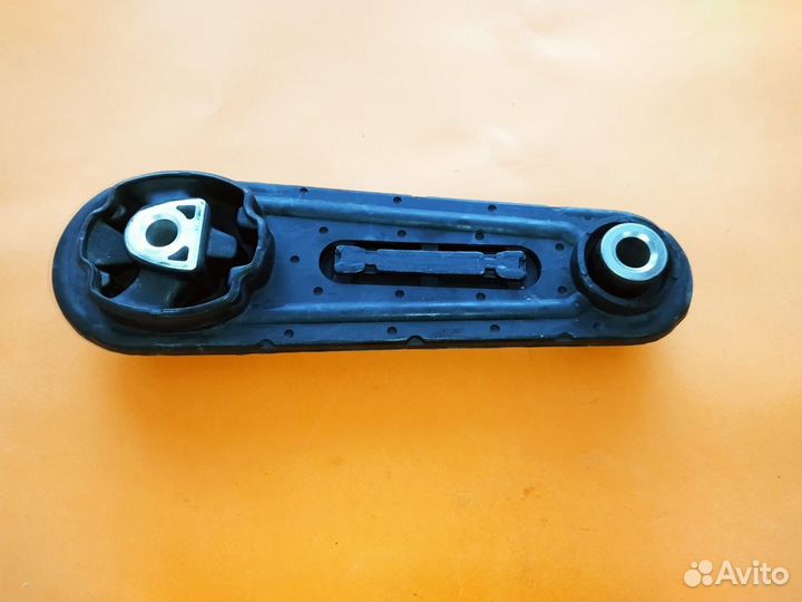 Подушка двигателя задняя nissan AD Y12