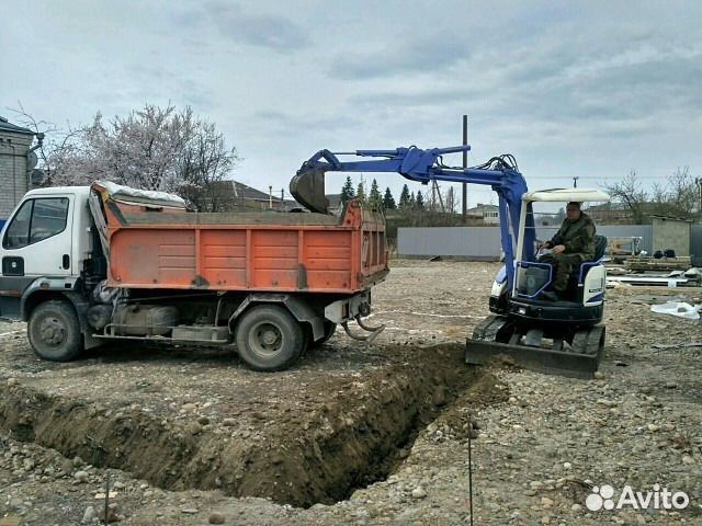 Мини-экскаватор и Самосвал