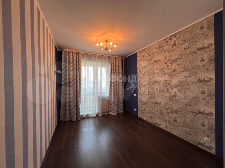 4-к. квартира, 76,7 м², 8/10 эт.