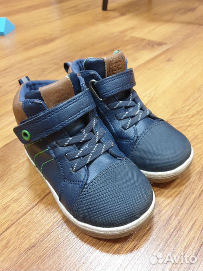 Ботинки демисезонные 23р