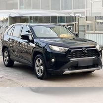 Toyota RAV4 2.0 CVT, 2021, 34 000 км, с пробегом, цена 2 400 000 руб.