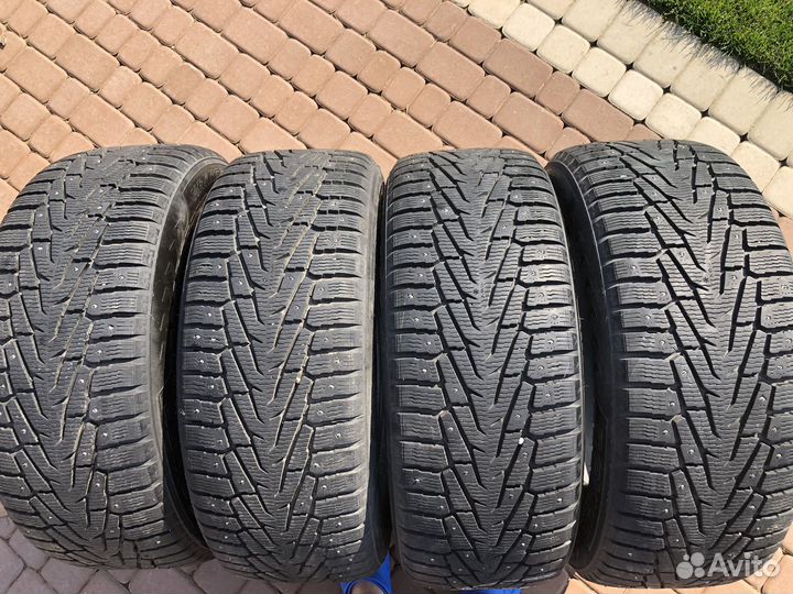 Nokian Tyres Hakkapeliitta 7 SUV 285/60 R18 116T