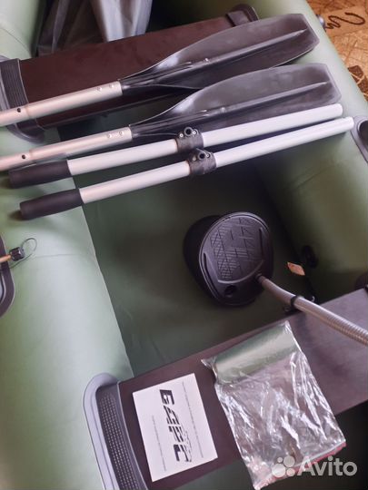 Продам новую надувную лодку Барс 240