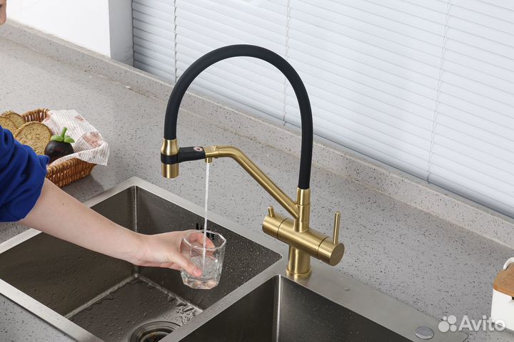 Смеситель для кухни G4398-83 с гибким изливом филь