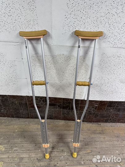 Костыли подмышечные