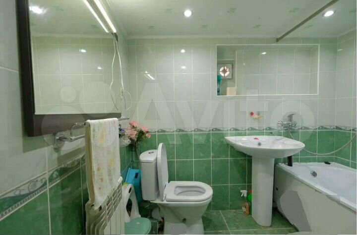 4-к. квартира, 62 м², 1/2 эт.