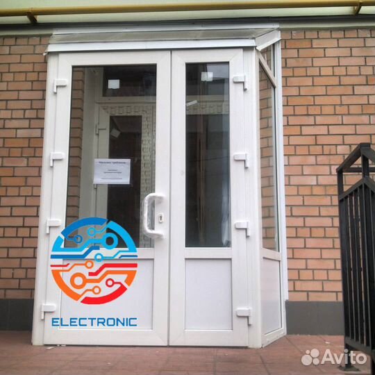 Дверь пластиковая