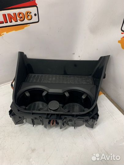 Подстаканник Bmw X3 F25 N55B30 2012