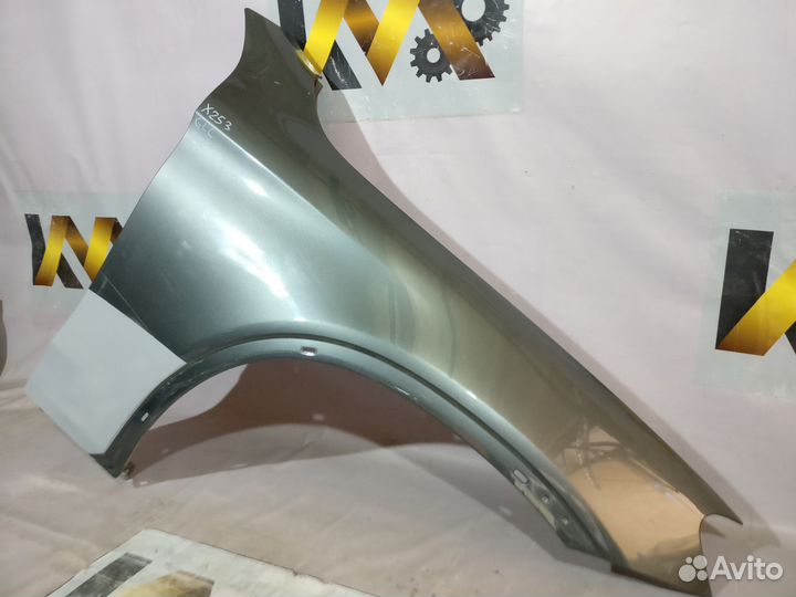 Mercedes X253 GLC Крыло правое бу оригинал