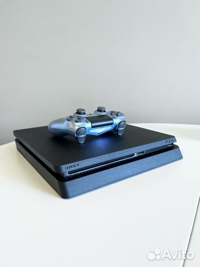 Sony PS4 Slim 500 GB + джойстик
