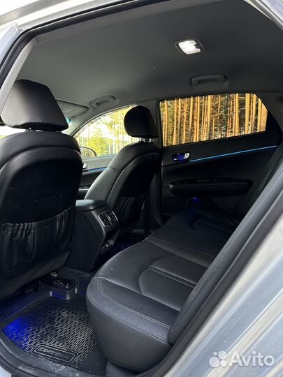 Атмосферная подсветка салона автомобиля