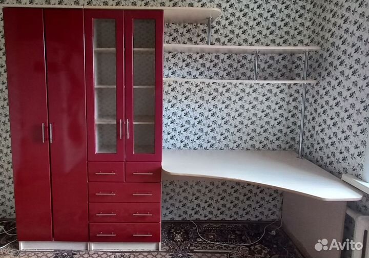 Школьная стенка