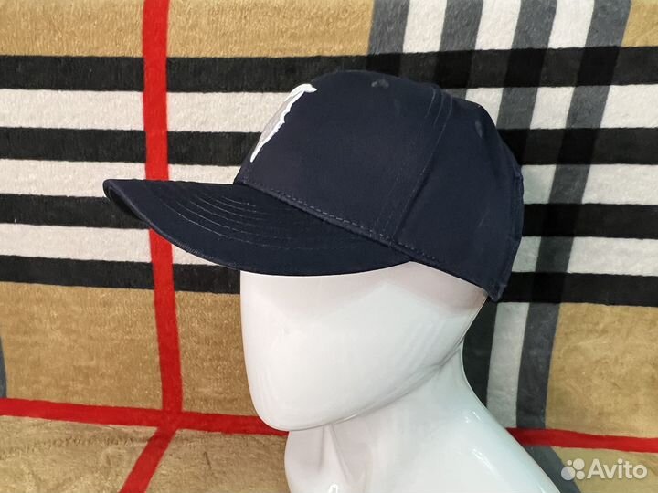 Премиальная кепка бейсболка Trussardi