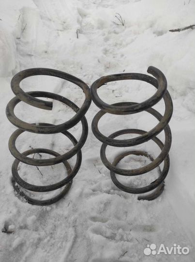 Пружины стойки bmw e60
