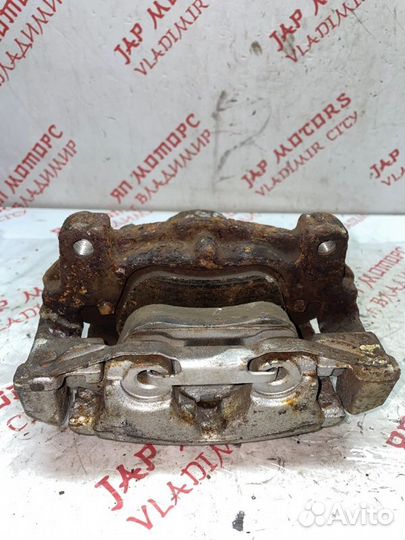 Суппорт тормозной передний левый Volvo V70