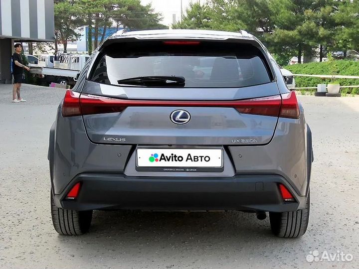 Lexus UX 2.0 CVT, 2019, 38 900 км