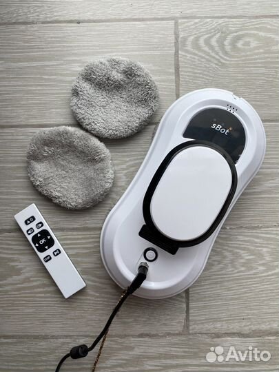 Робот мойщик окон