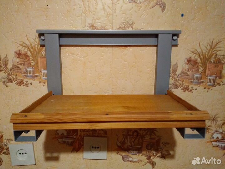 Настенная полка-подставка универсальная