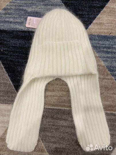 Новая Шапка из ангоры и перчатки женские