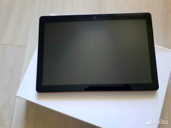 Планшет новый