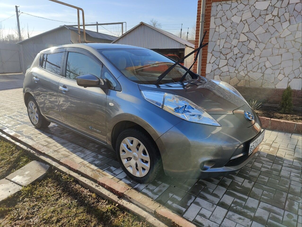 Nissan Leaf: фото владельца