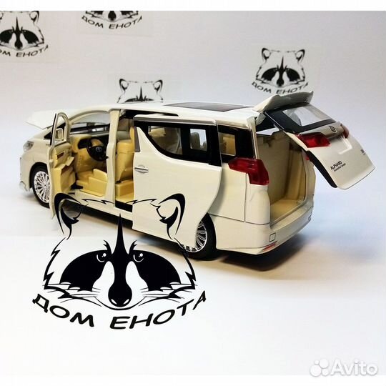 Машинка Toyota Alphard модель метал 1:24 Тойота Ал