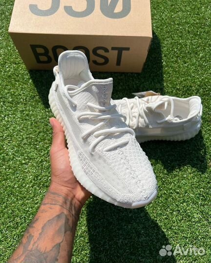 Kpоссовки Adidas Yeezy Boost 350 V2 Bone