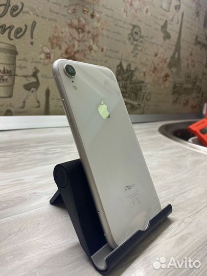 iPhone Xr, 64 ГБ