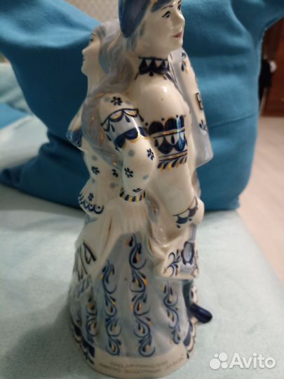 Штоф статуэтка, высота 30 см