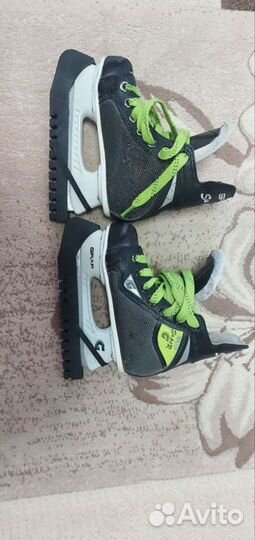 Коньки хоккейные детские graf