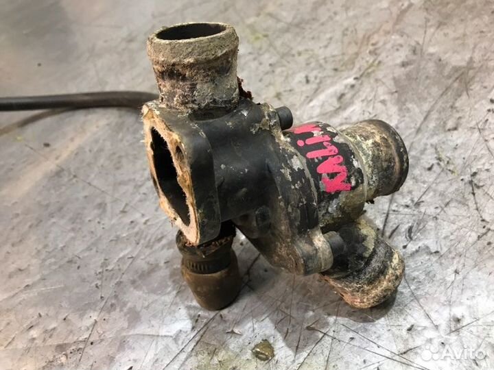 Корпус термостата Лада Калина 1 седан 11194 2007