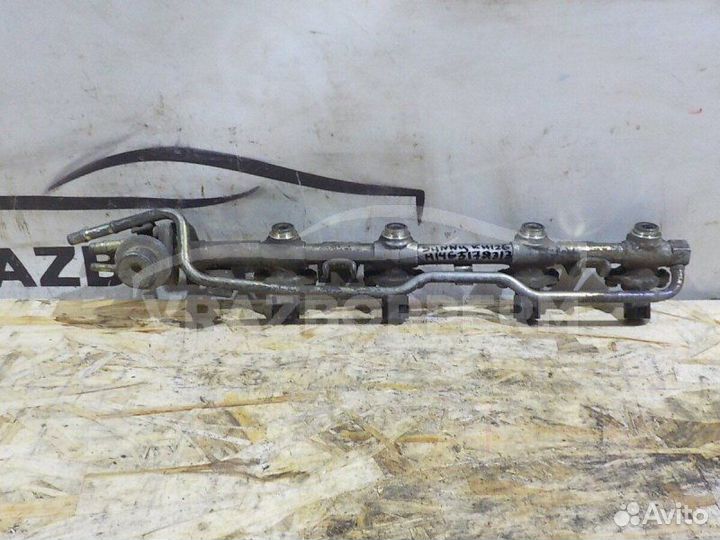 Рампа топливная Nissan Almera N15 1990-2000