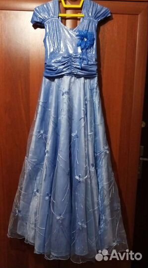 Платье праздничное