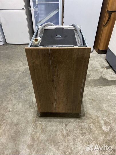 Встраиваемая посудомоечная машина Hotpoint-Ariston