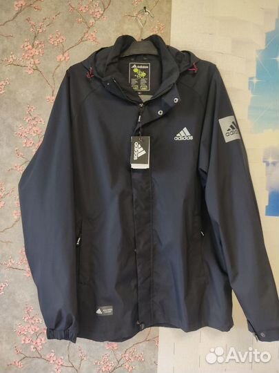 Куртка ветровка Adidas. Маркировка 60, 62, 64